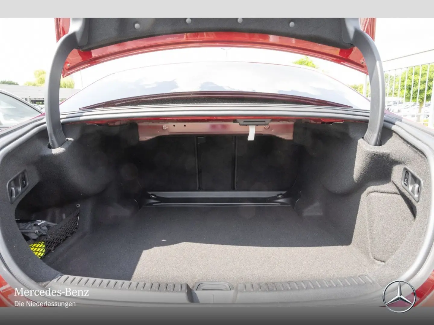 E 200 AMG Advanced NIGHT DISTR LED KEY Leder 19