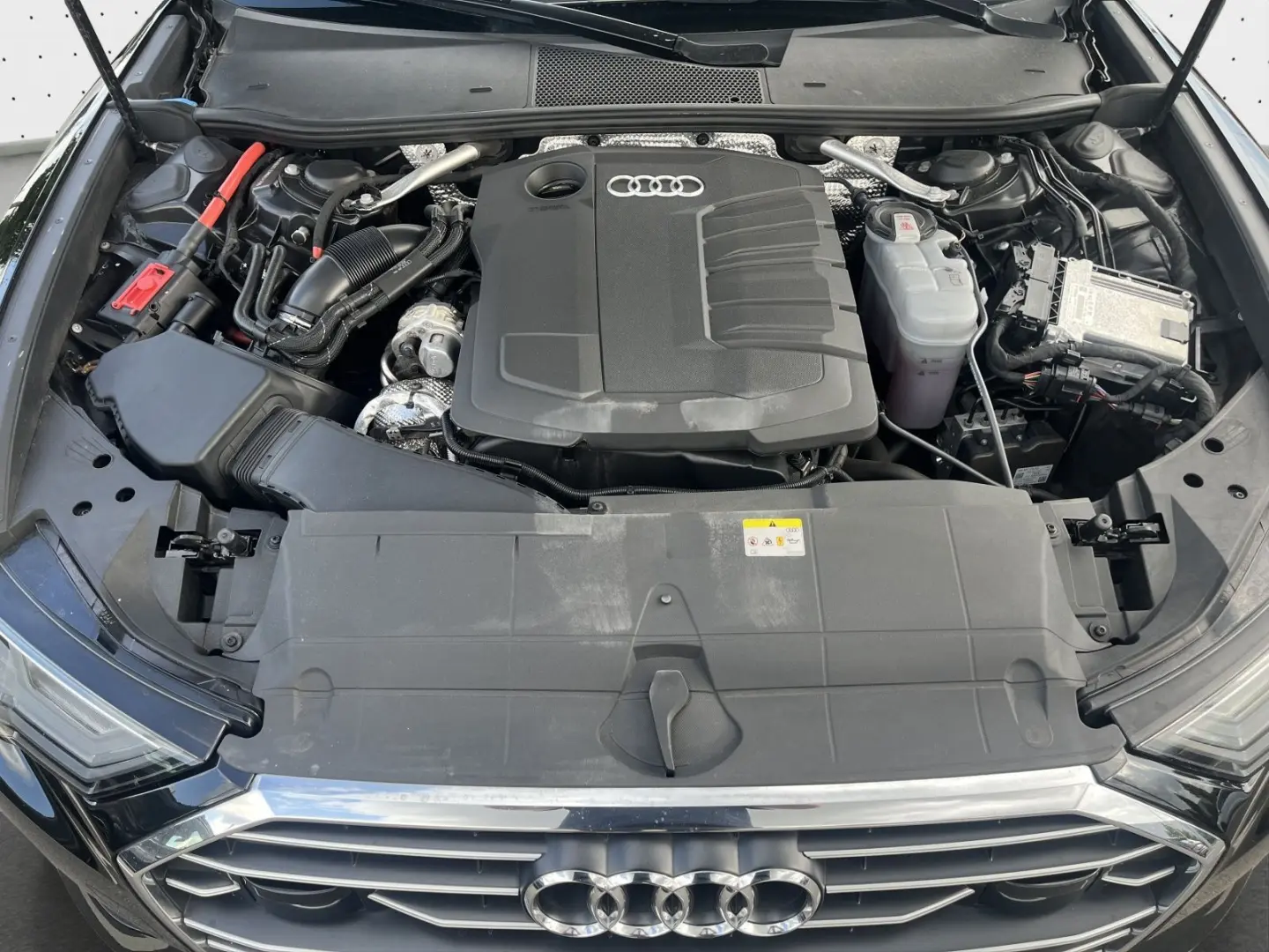 A6 Limousine 40 TDI S line AHK Navi LED Tour