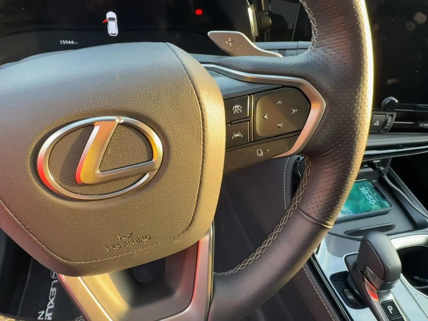 NX 450h  F Sport HUD  4xSHZ  DynLi  Leder