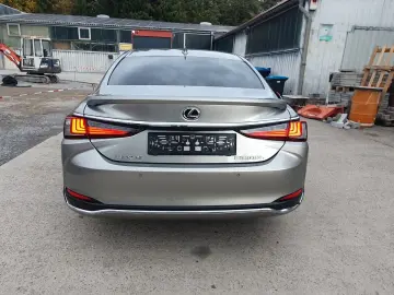 ES 300  Leder  Pano  Sitzbelüftung  Lenkradheizu