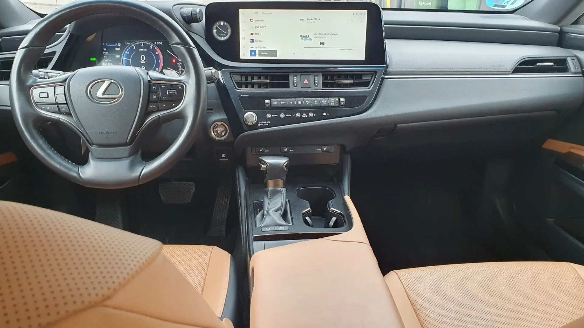 ES 300  Leder  Pano  Sitzbelüftung  Lenkradheizu