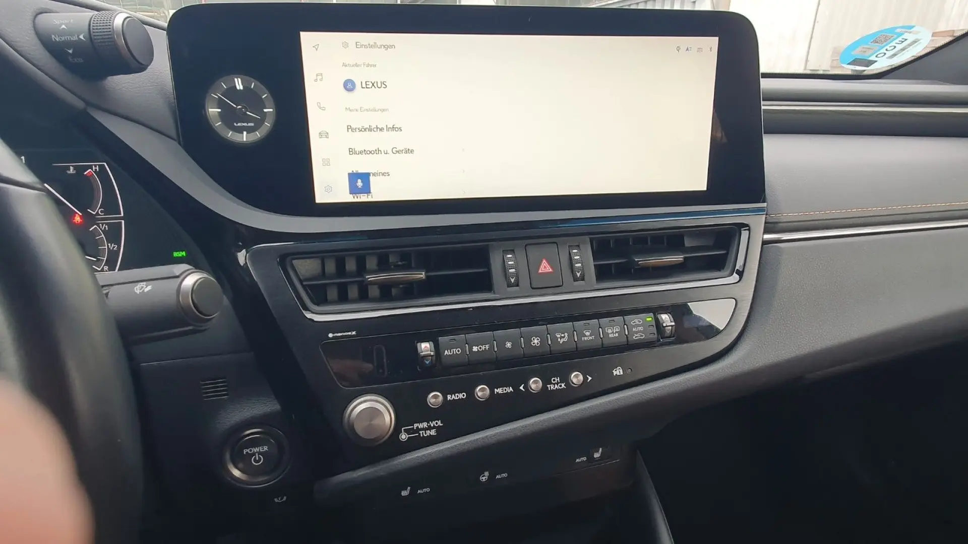 ES 300  Leder  Pano  Sitzbelüftung  Lenkradheizu