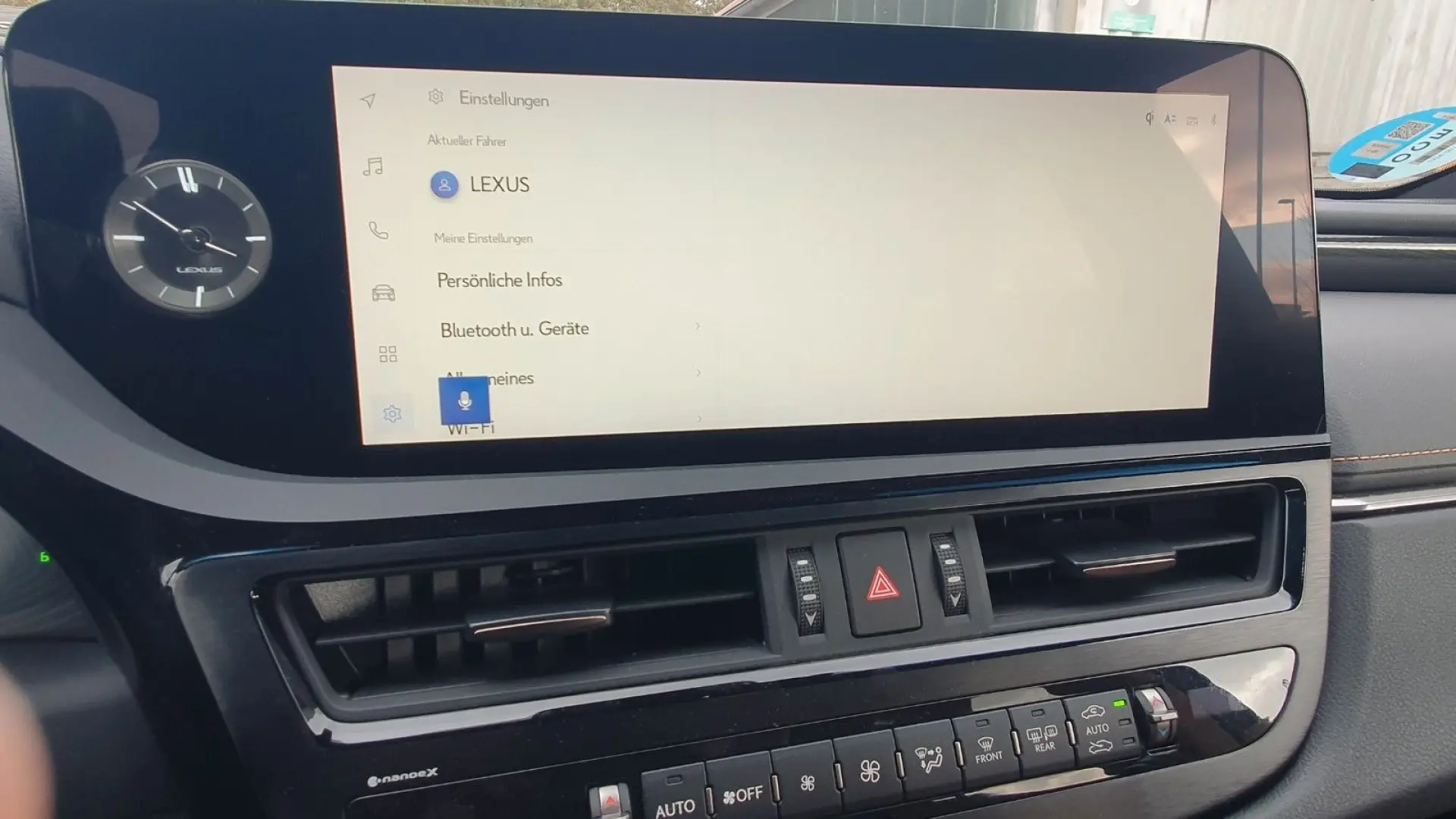 ES 300  Leder  Pano  Sitzbelüftung  Lenkradheizu