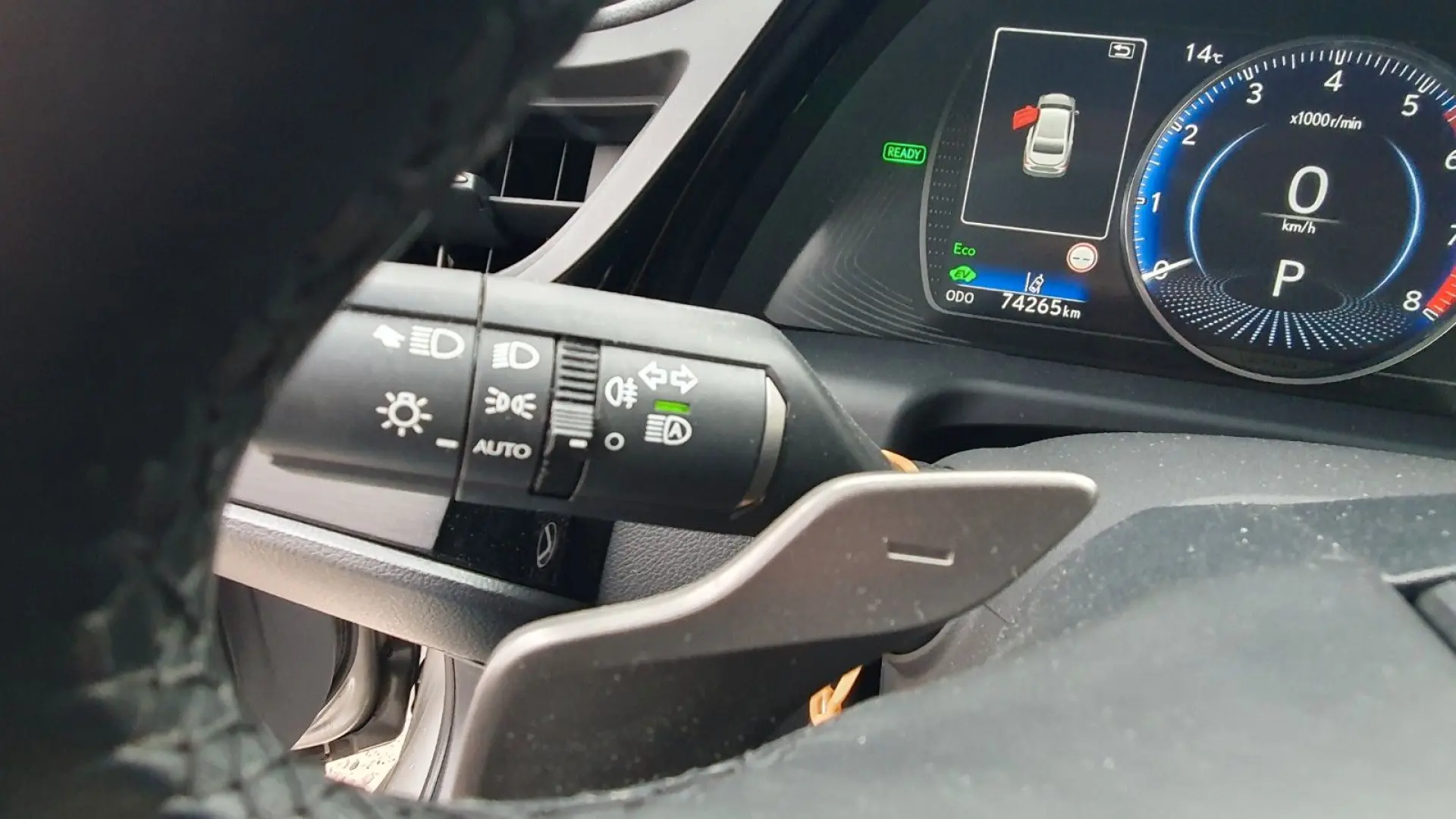 ES 300  Leder  Pano  Sitzbelüftung  Lenkradheizu