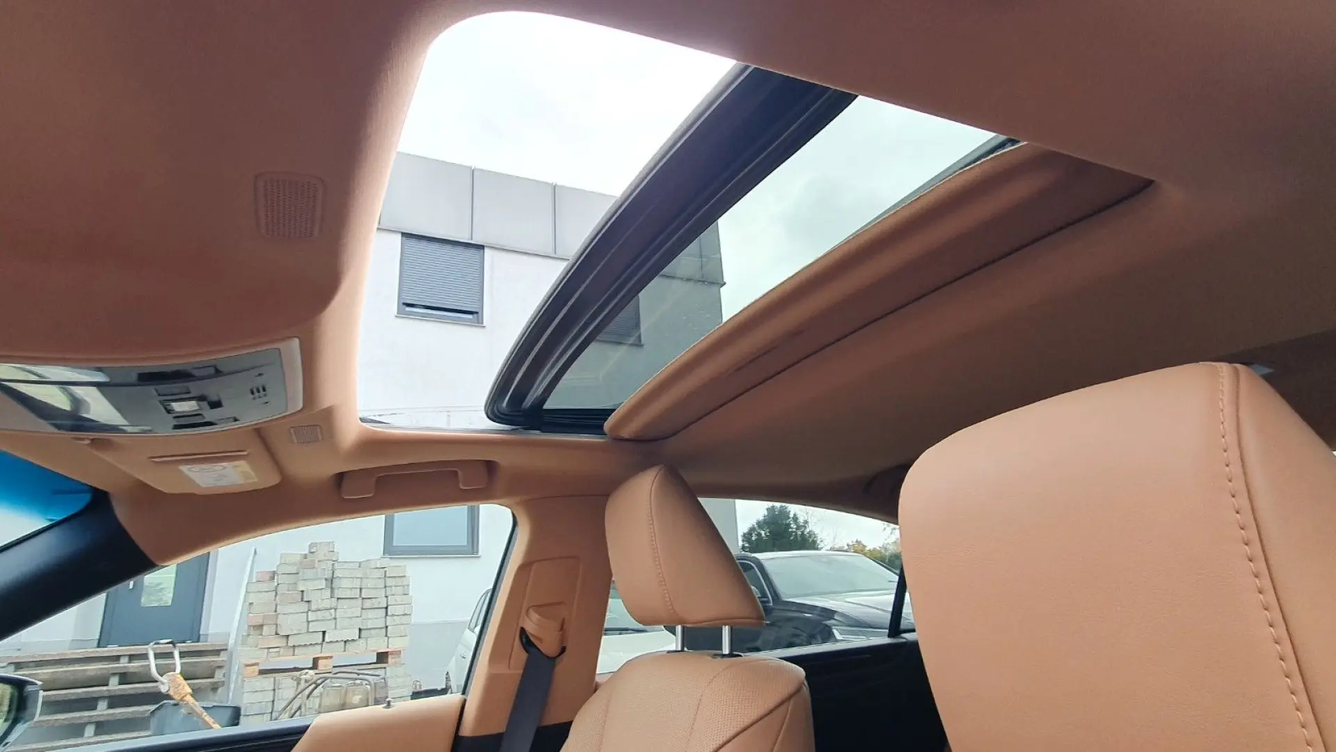 ES 300  Leder  Pano  Sitzbelüftung  Lenkradheizu