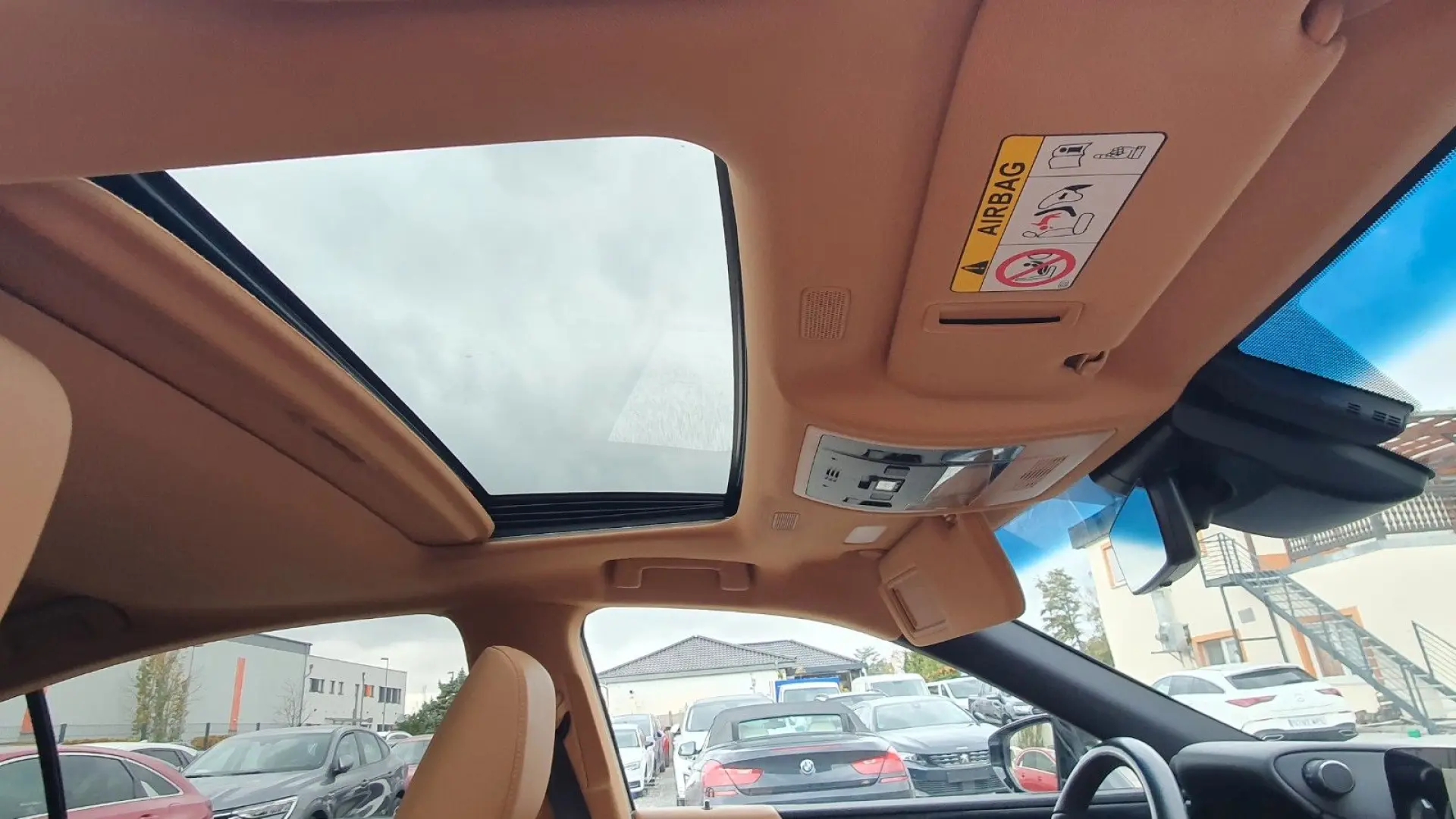 ES 300  Leder  Pano  Sitzbelüftung  Lenkradheizu