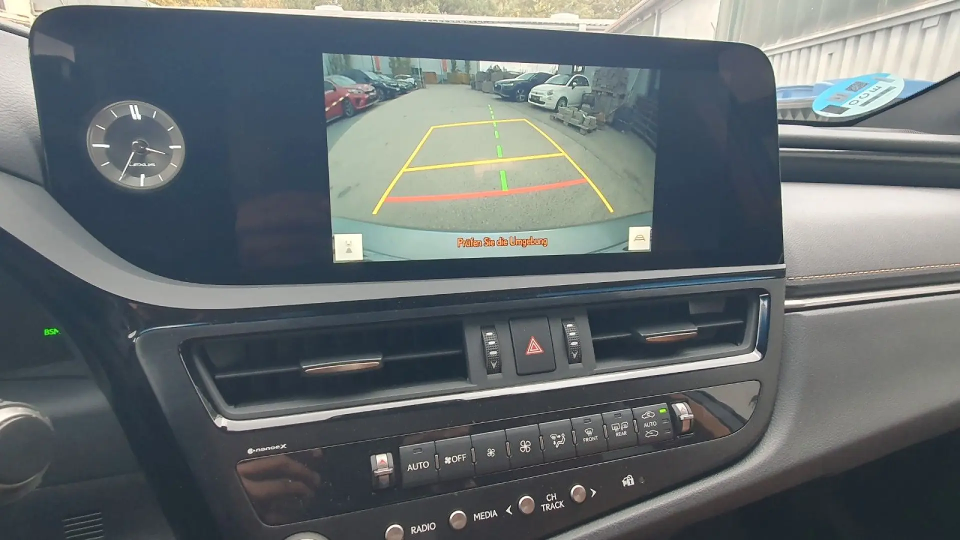 ES 300  Leder  Pano  Sitzbelüftung  Lenkradheizu