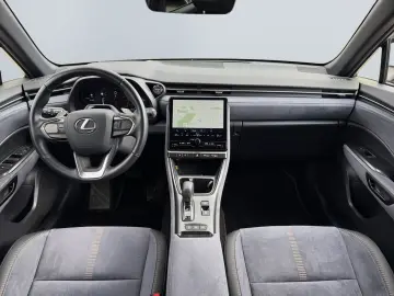 LBX FWD Cool  Leder HUD 360 Levinson el Heck ACC