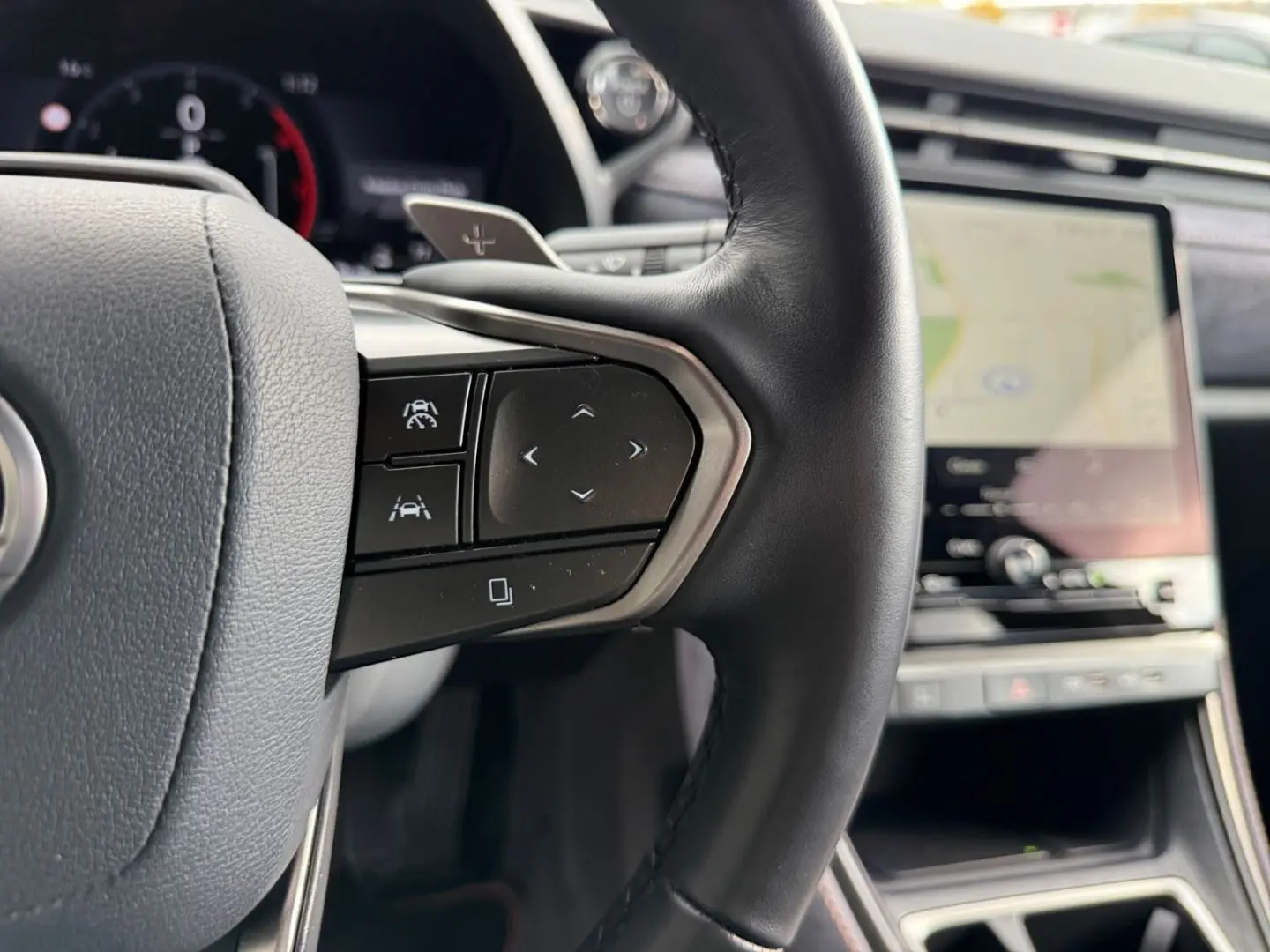 LBX FWD Cool  Leder HUD 360 Levinson el Heck ACC