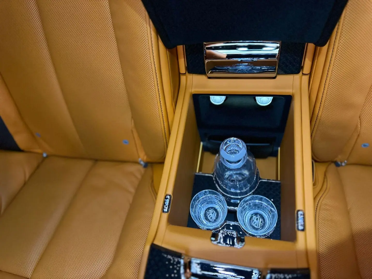 CULLINAN BLACK BLADGE MANSORY