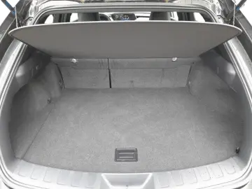 UX 250h Style Edition  Bi-LED ACC CAM SHZ CarPla