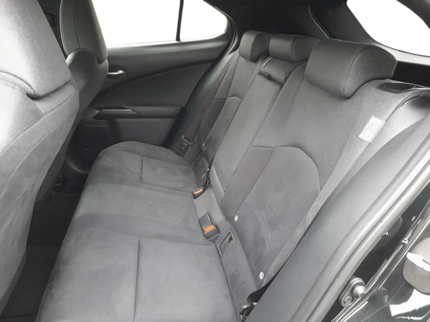 UX 250h Style Edition  Bi-LED ACC CAM SHZ CarPla