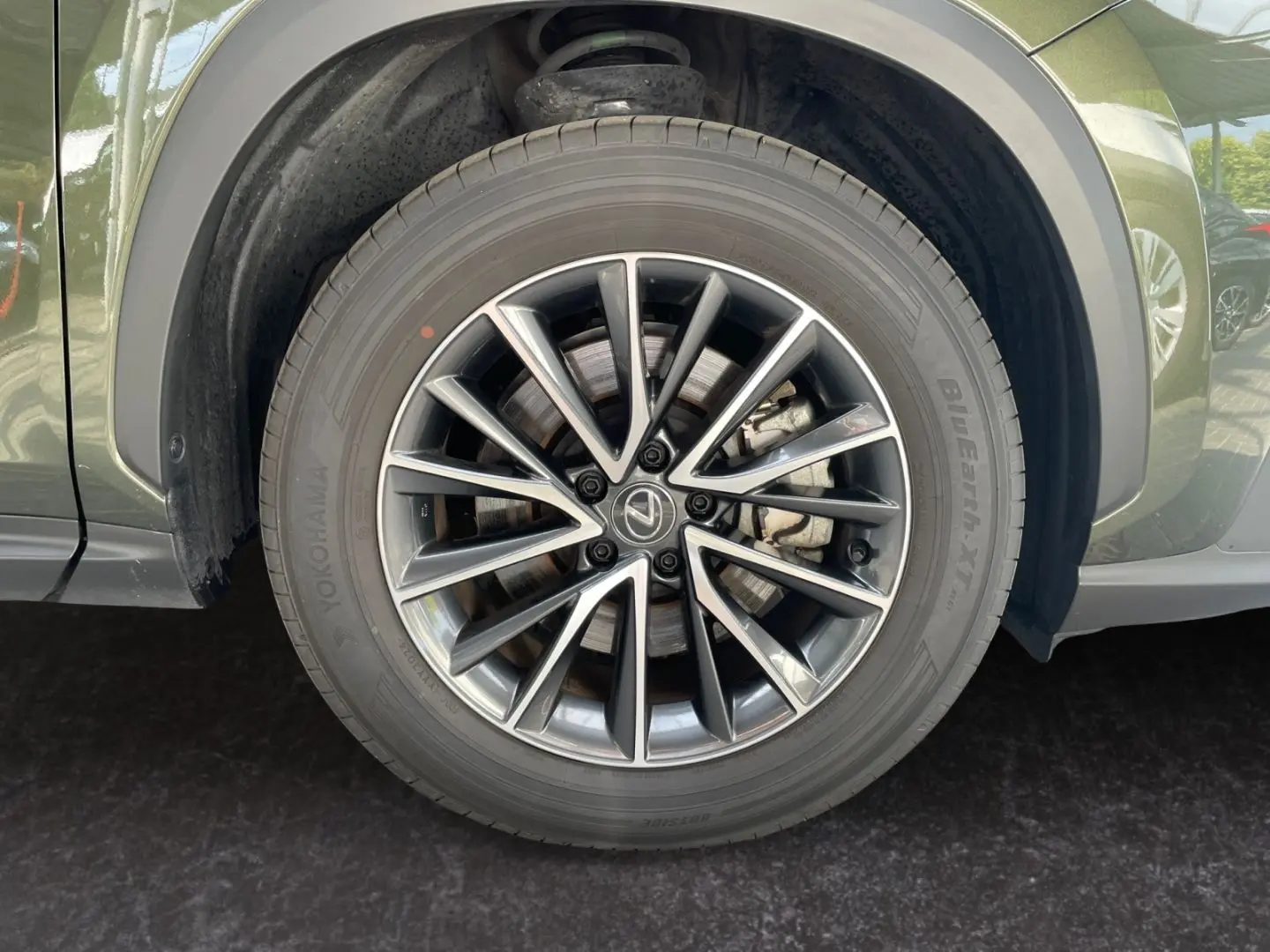 NX 450h  E-FOUR Executive Line  AHK Leder 360Gra