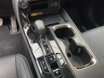 NX 450h  E-FOUR Executive Line  AHK Leder 360Gra