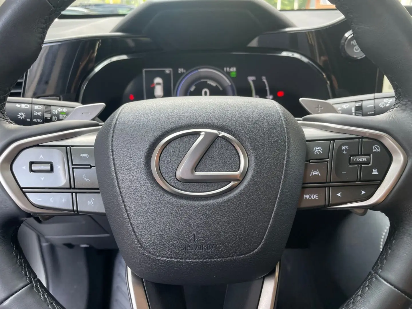 NX 450h  E-FOUR Executive Line  AHK Leder 360Gra