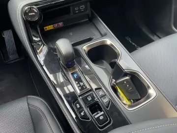 NX 450h  E-FOUR Executive Line  AHK Leder 360Gra