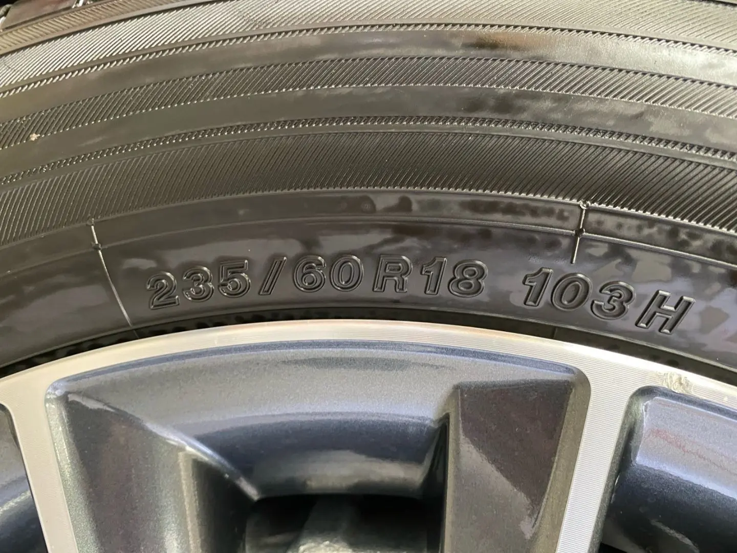 NX 450h  E-FOUR Executive Line  AHK Leder 360Gra