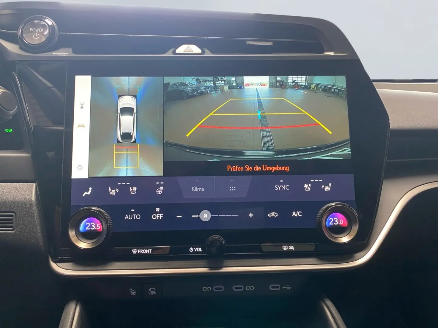 RZ 450e Luxury Paket  360  Pano dimmbar 20