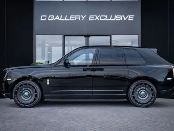 Cullinan 6.75 V12 - Black Badge   Mansory Wheels