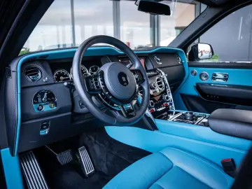 Cullinan 6.75 V12 - Black Badge   Mansory Wheels