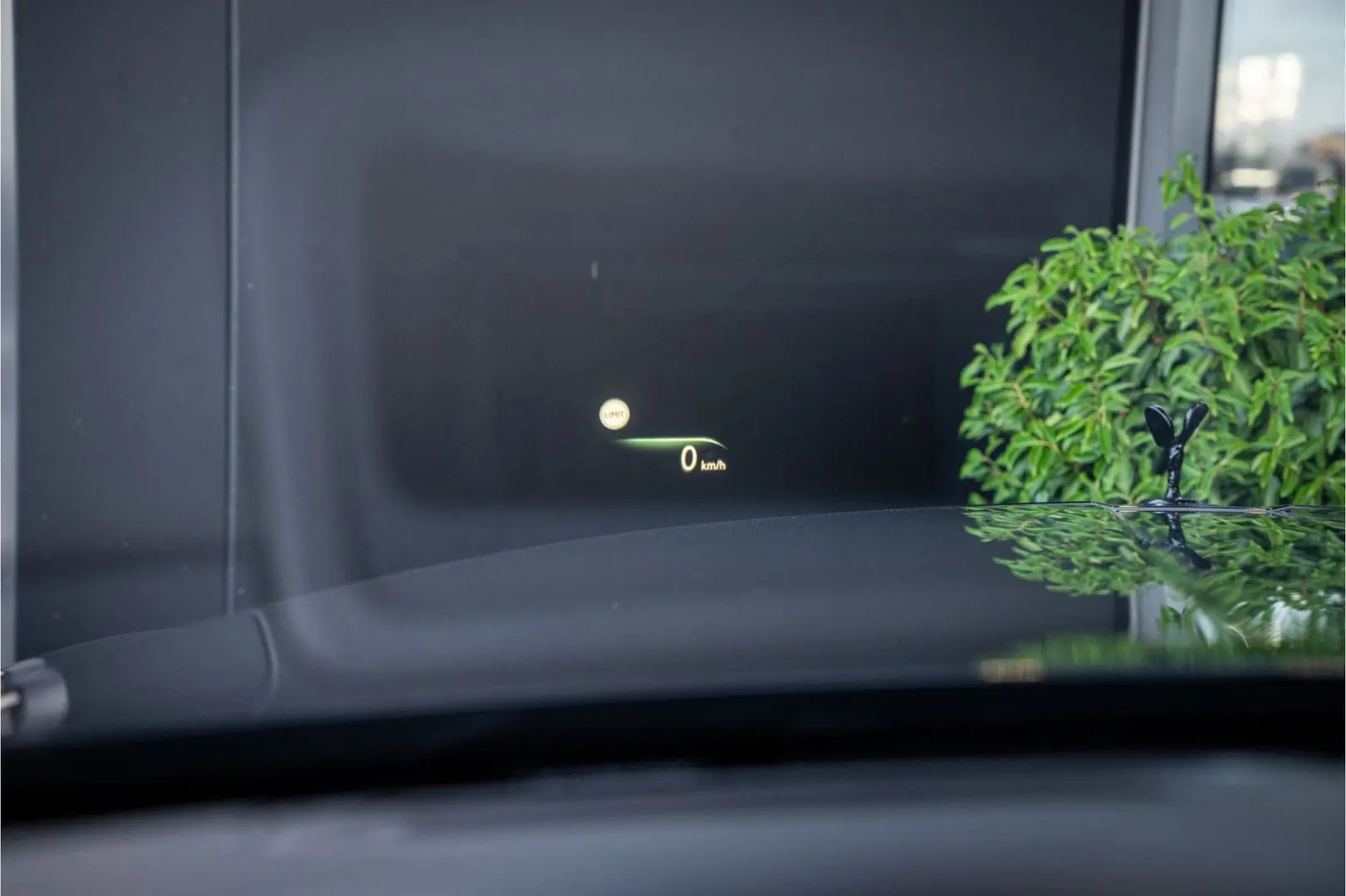 Cullinan 6.75 V12 - Black Badge   Mansory Wheels