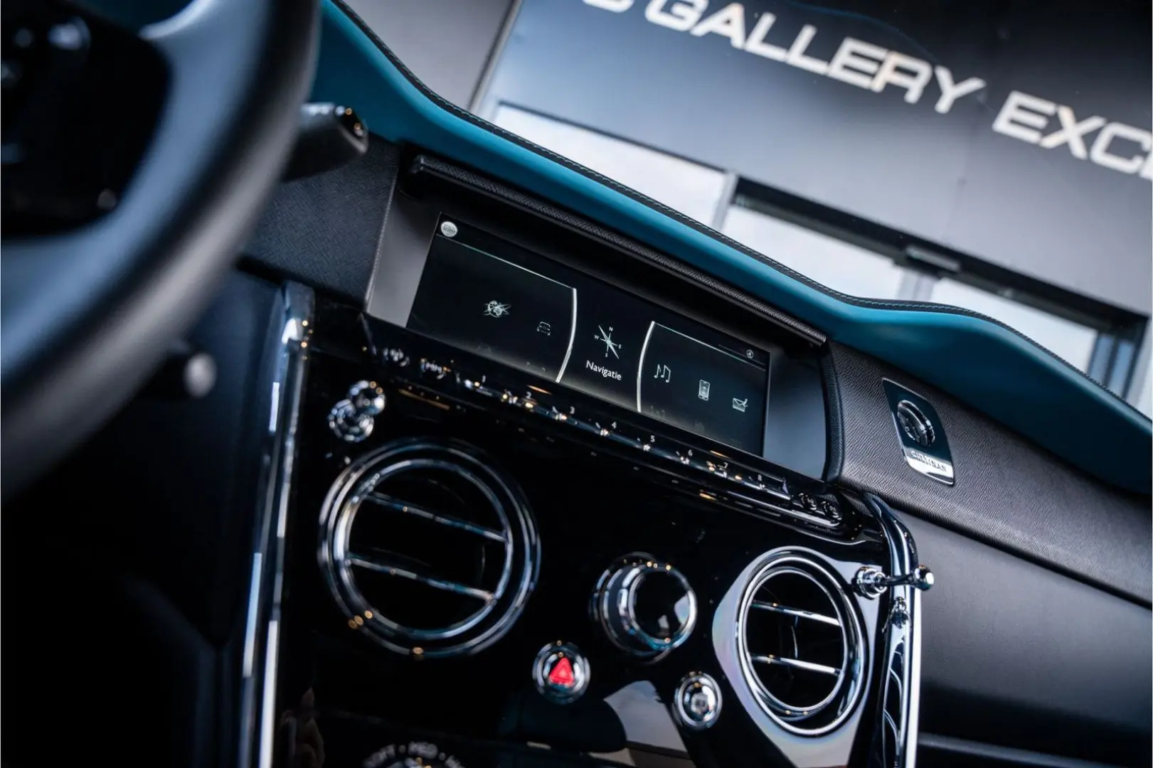 Cullinan 6.75 V12 - Black Badge   Mansory Wheels