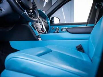 Cullinan 6.75 V12 - Black Badge   Mansory Wheels