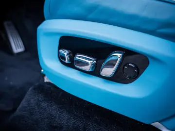 Cullinan 6.75 V12 - Black Badge   Mansory Wheels