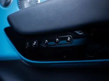 Cullinan 6.75 V12 - Black Badge   Mansory Wheels