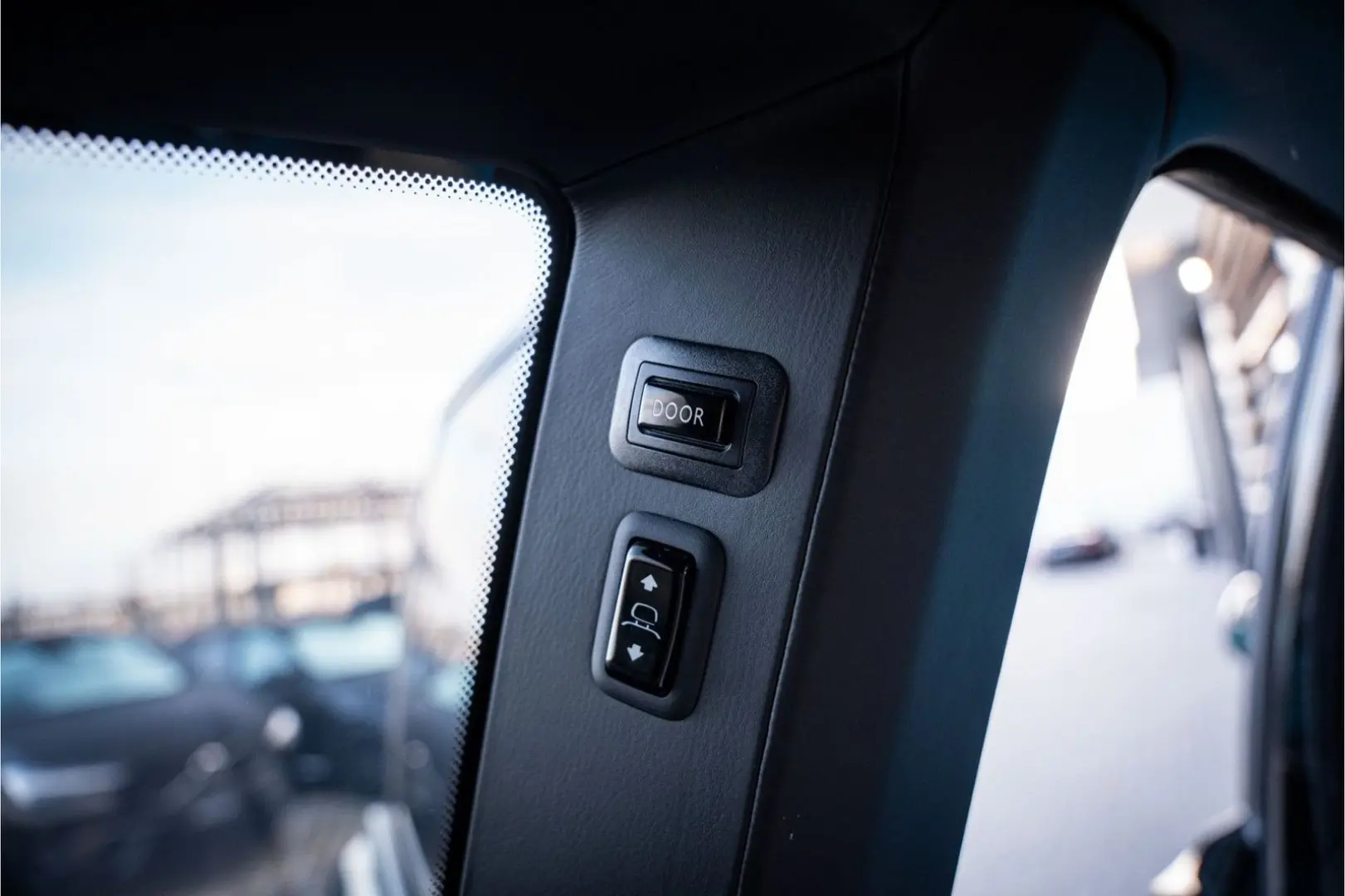 Cullinan 6.75 V12 - Black Badge   Mansory Wheels