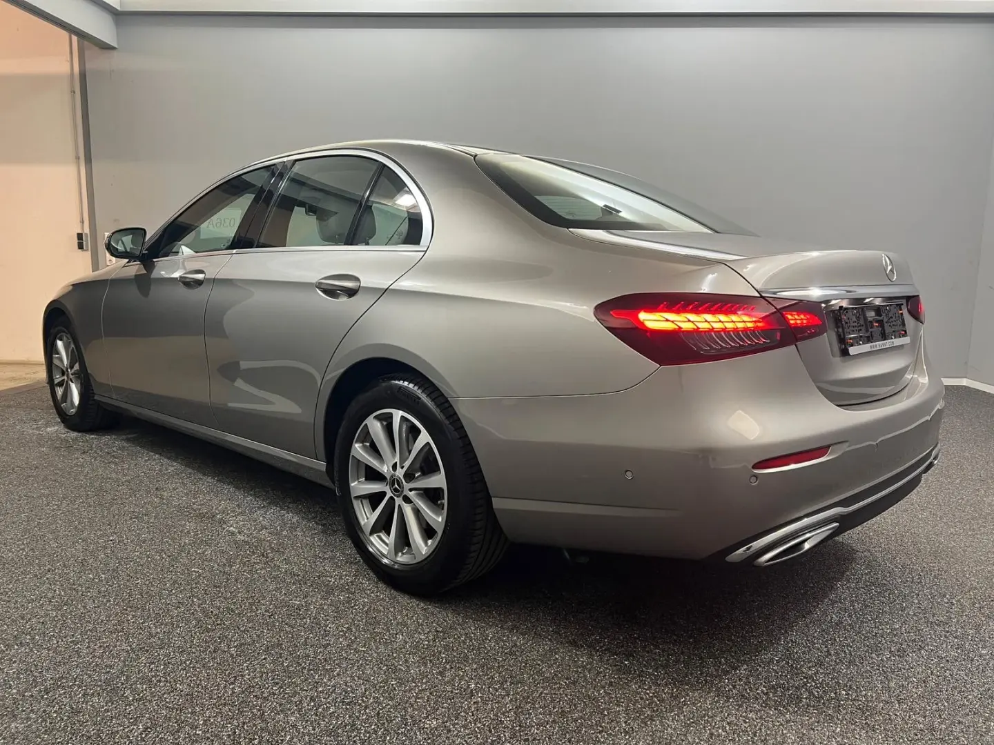 E 200d Limo 2x Avantgarde WIDE LED IHC AMBIENT