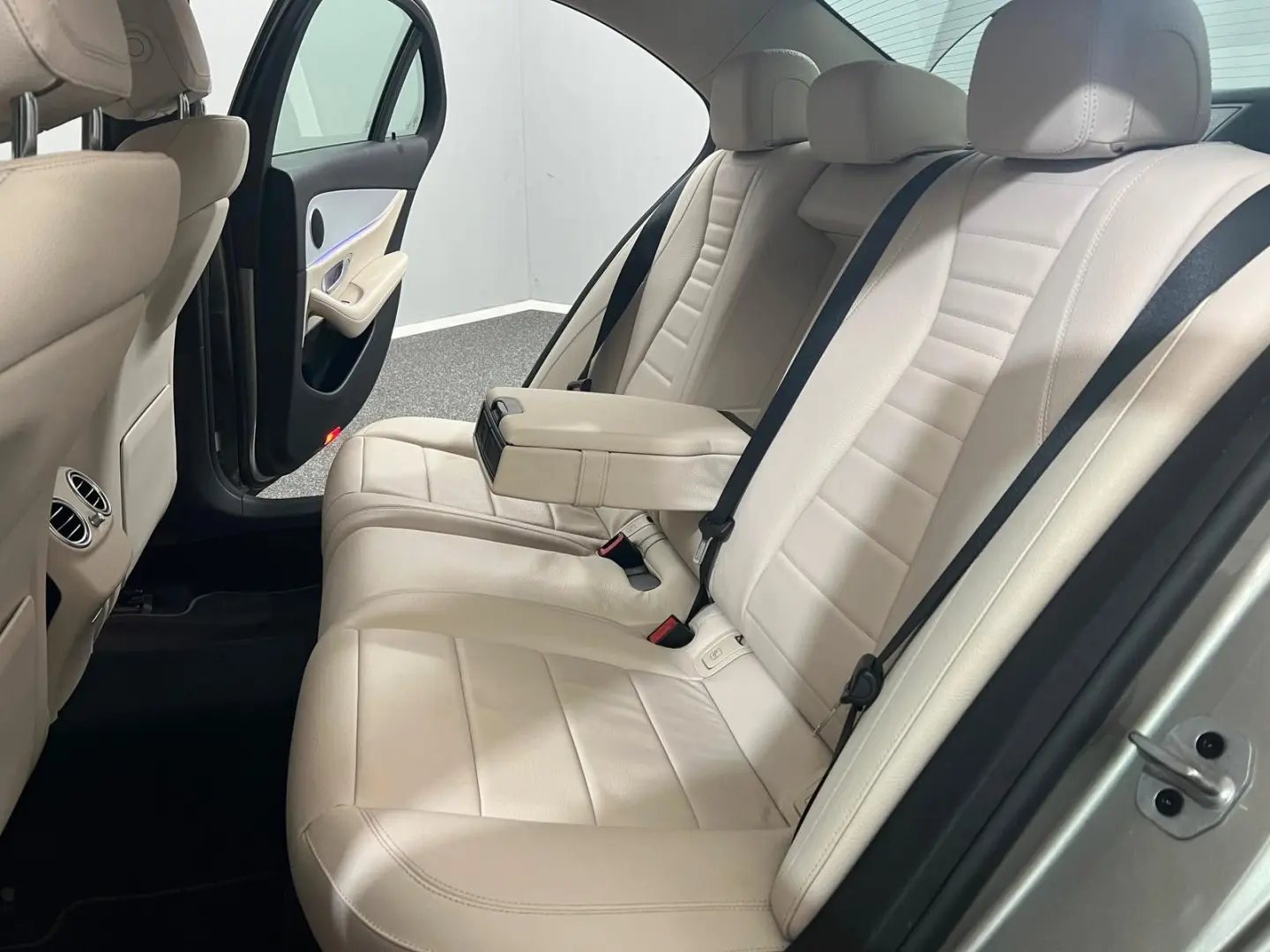 E 200d Limo 2x Avantgarde WIDE LED IHC AMBIENT