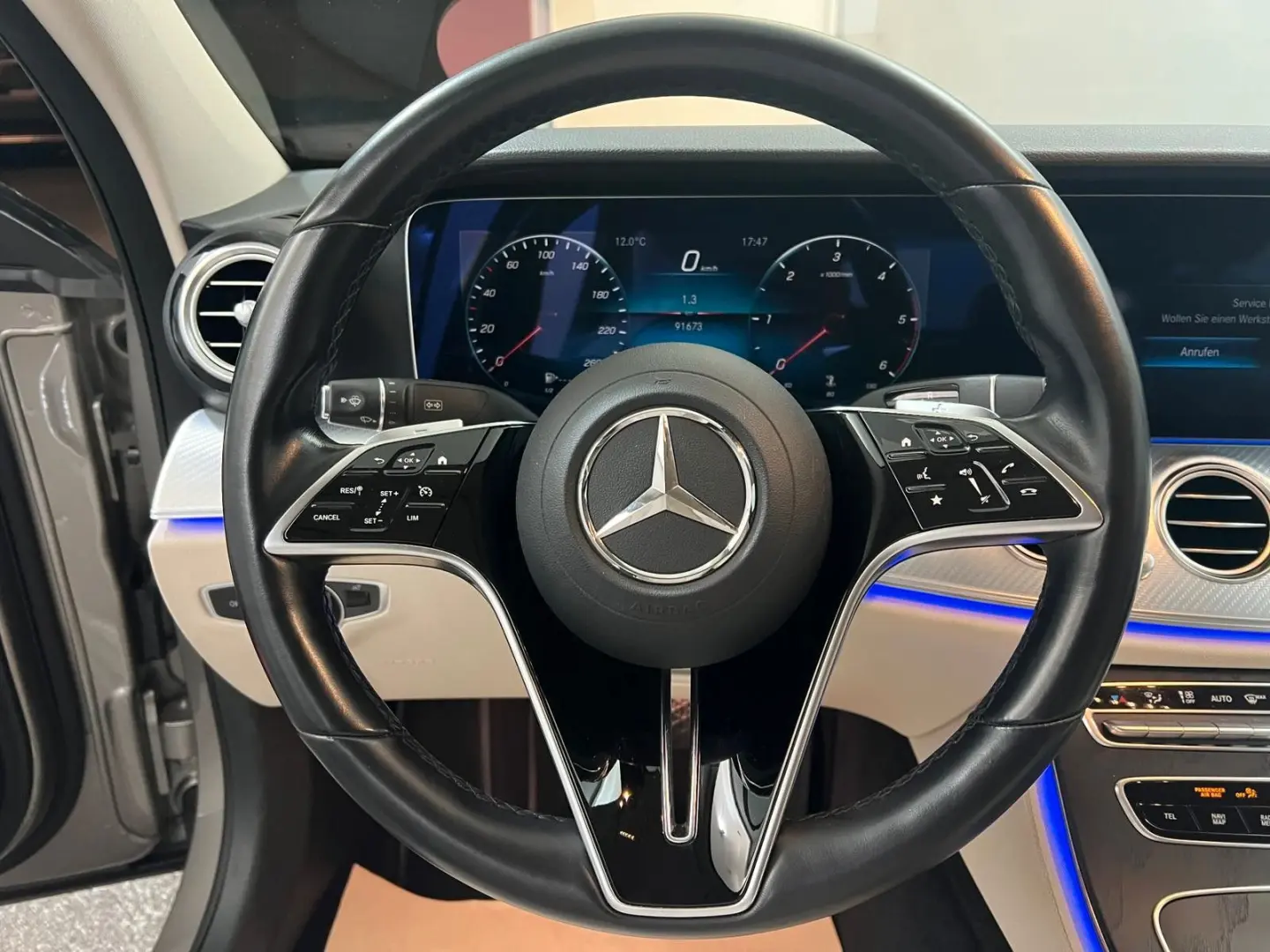 E 200d Limo 2x Avantgarde WIDE LED IHC AMBIENT