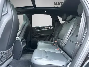 Cayenne S Carbon Sport Chrono Paket BOSE 22