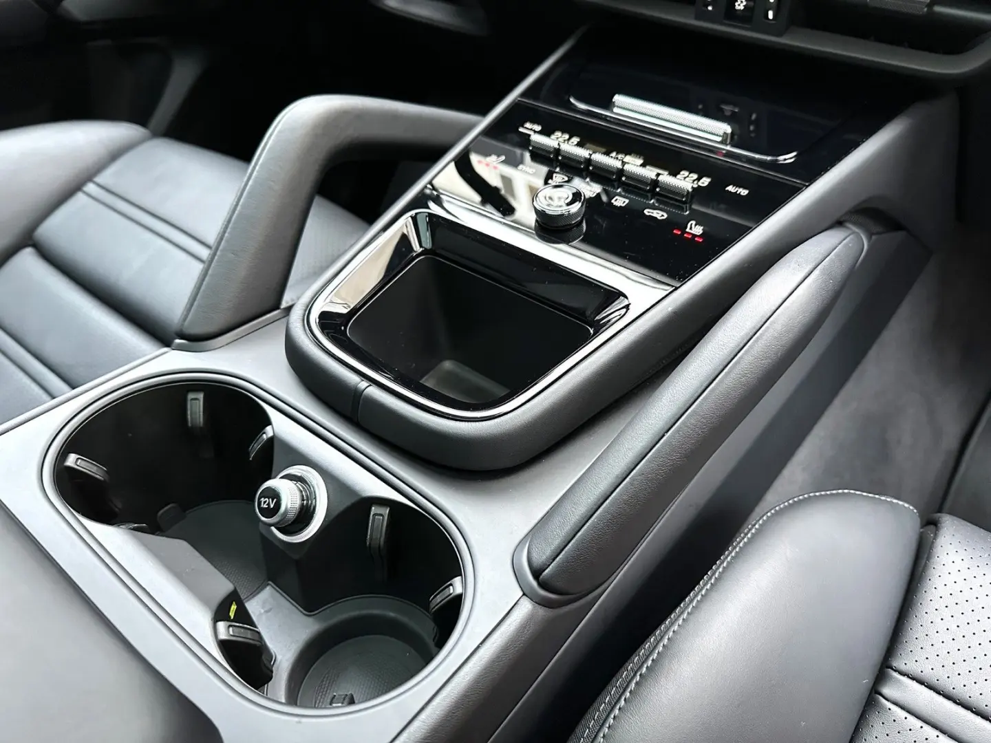 Cayenne S Carbon Sport Chrono Paket BOSE 22