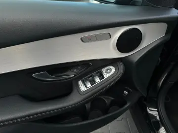 GLC 300 d 4Matic AMG-Sport Multibeam R-Kamera