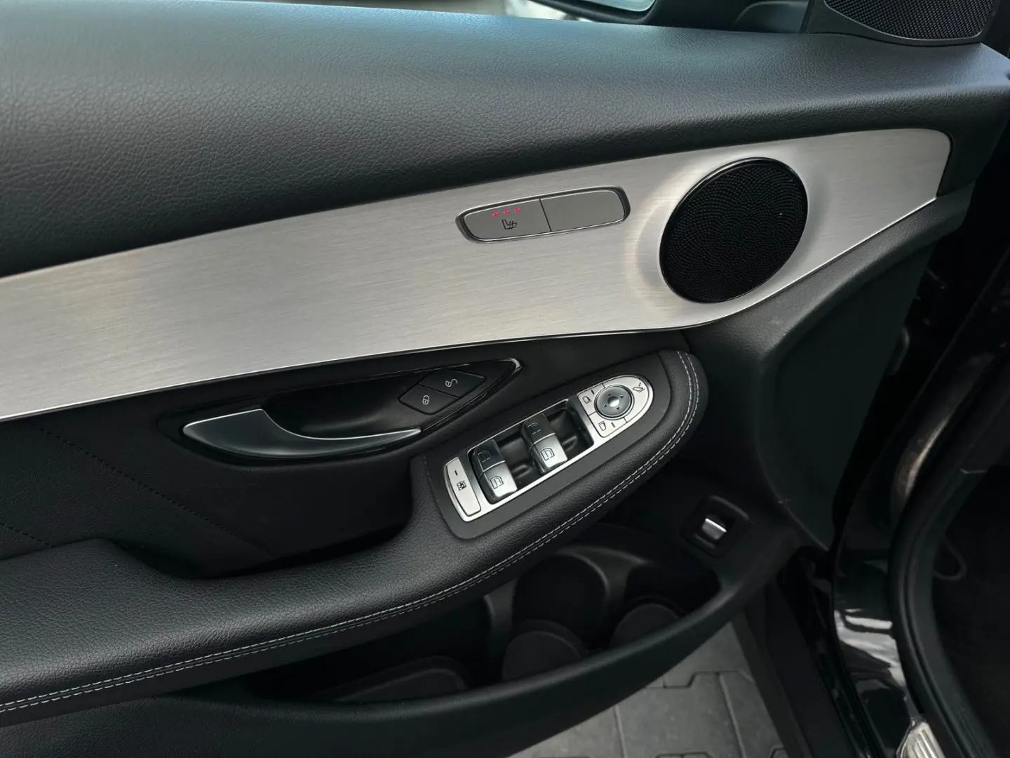 GLC 300 d 4Matic AMG-Sport Multibeam R-Kamera