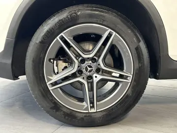 GLC 300d 4M AMG-Line NAV LED BURMESTER 360  DAB