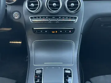 GLC 300d 4M AMG-Line NAV LED BURMESTER 360  DAB