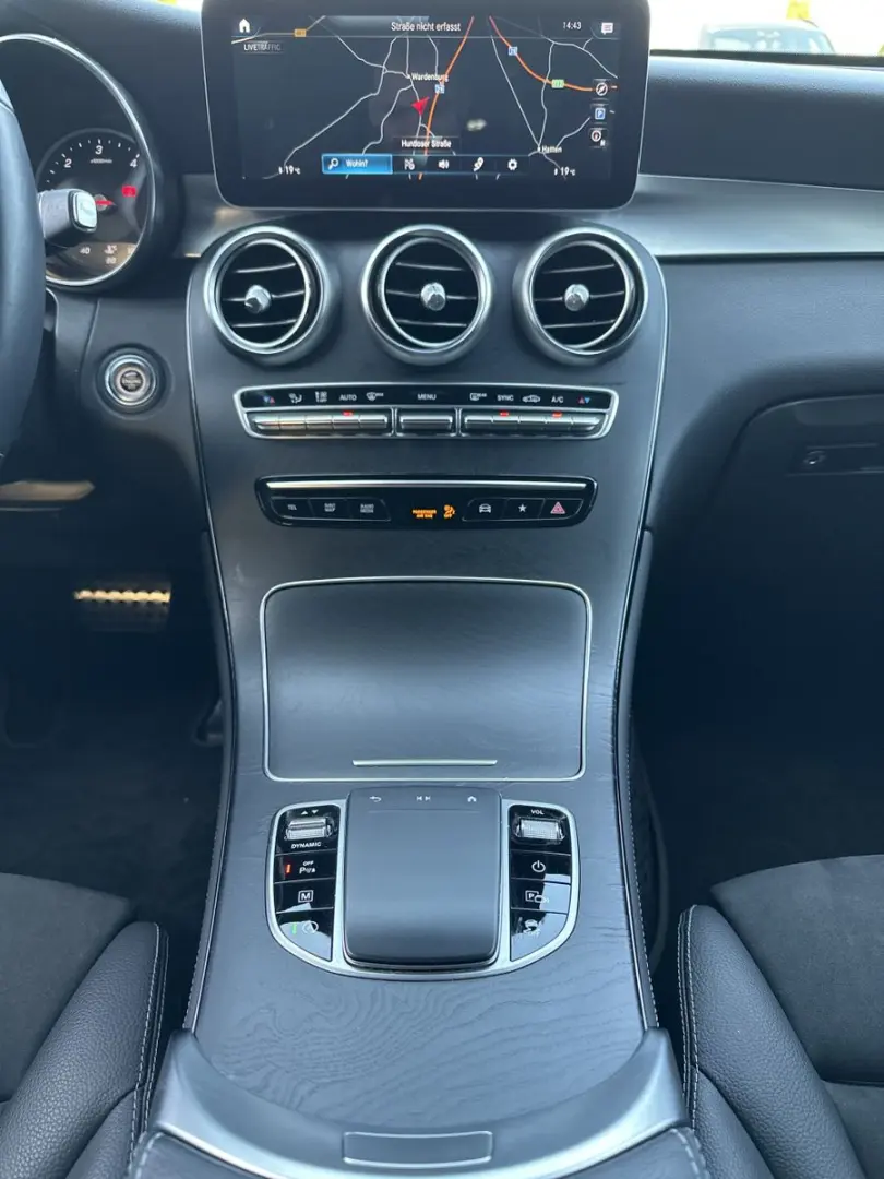 GLC 300d 4M AMG-Line NAV LED BURMESTER 360  DAB