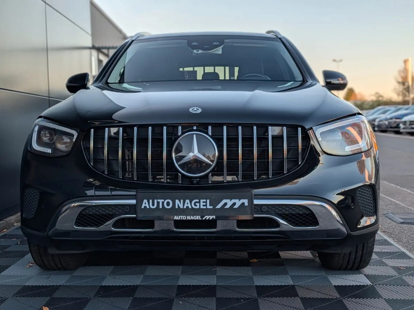 GLC 300 d 4MATIC AMG Inter High-End Distro 360