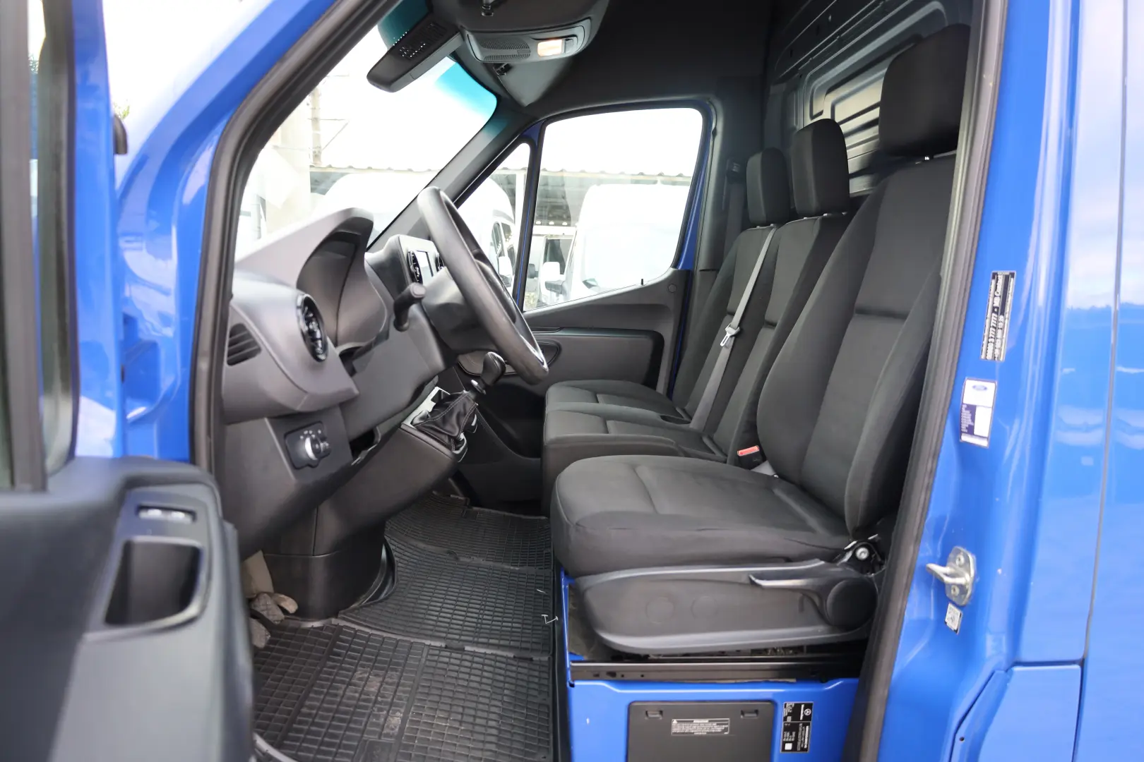 Mercedes-Benz Sprinter L2H2 2.2D 115 CP