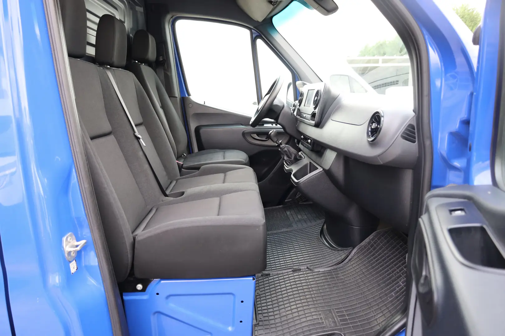 Mercedes-Benz Sprinter L2H2 2.2D 115 CP