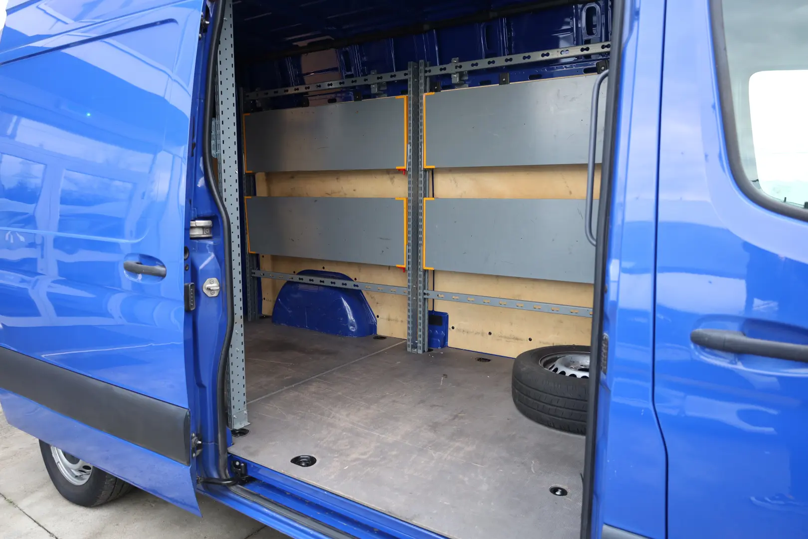 Mercedes-Benz Sprinter L2H2 2.2D 115 CP