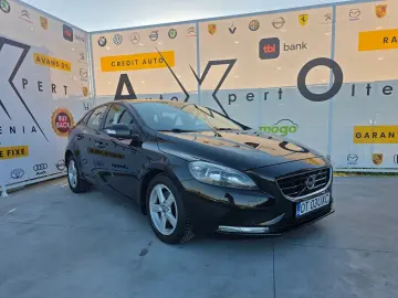 Volvo V40 D2 Powershift Momentum