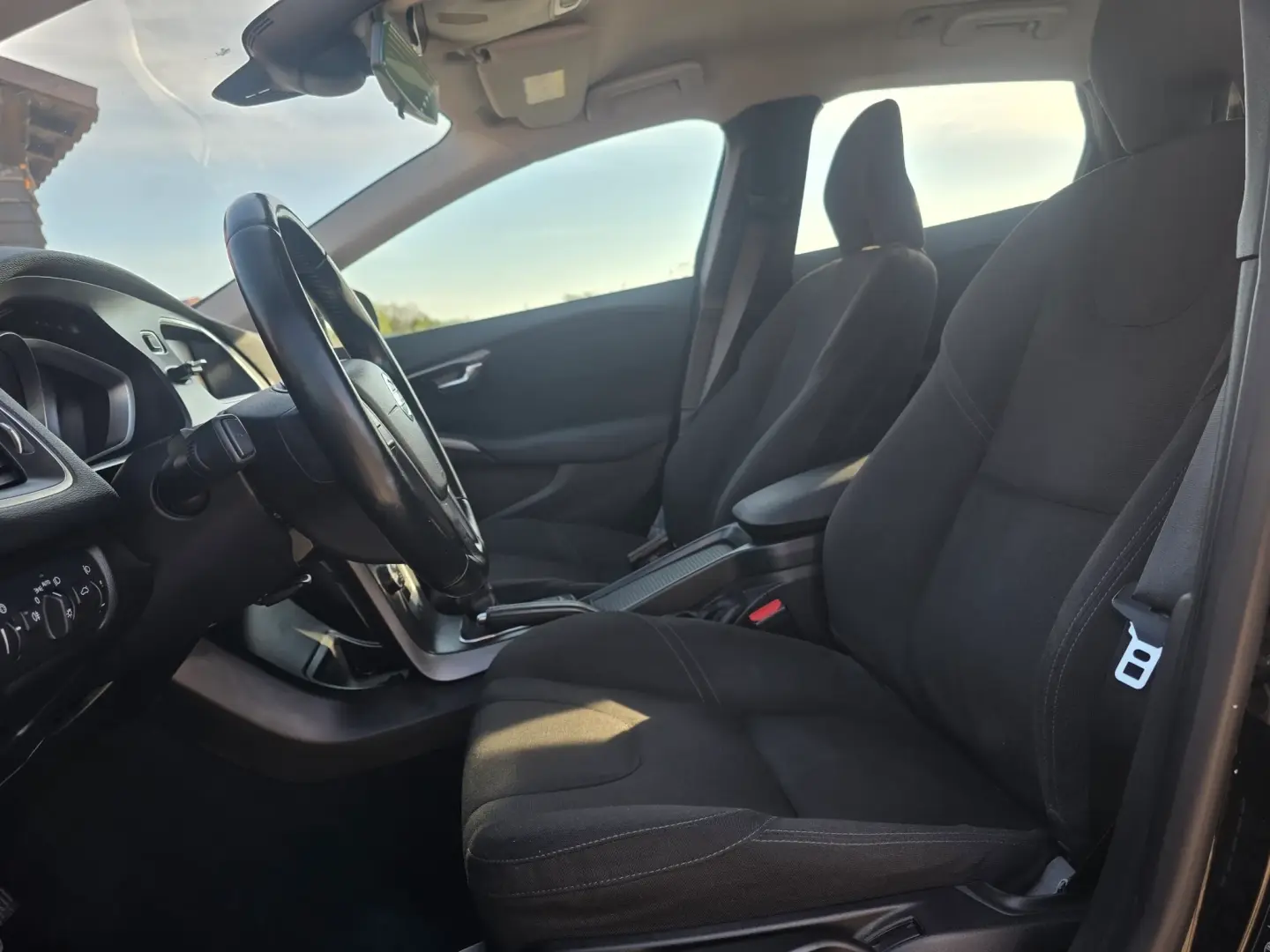 Volvo V40 D2 Powershift Momentum