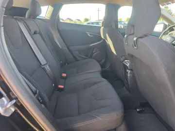 Volvo V40 D2 Powershift Momentum