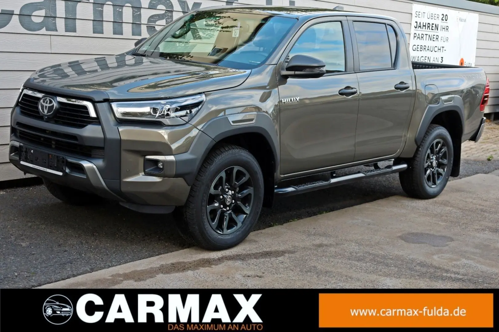Hilux 2.8 D-4D 4x4 Invincible DOKA Leder ACC AHK