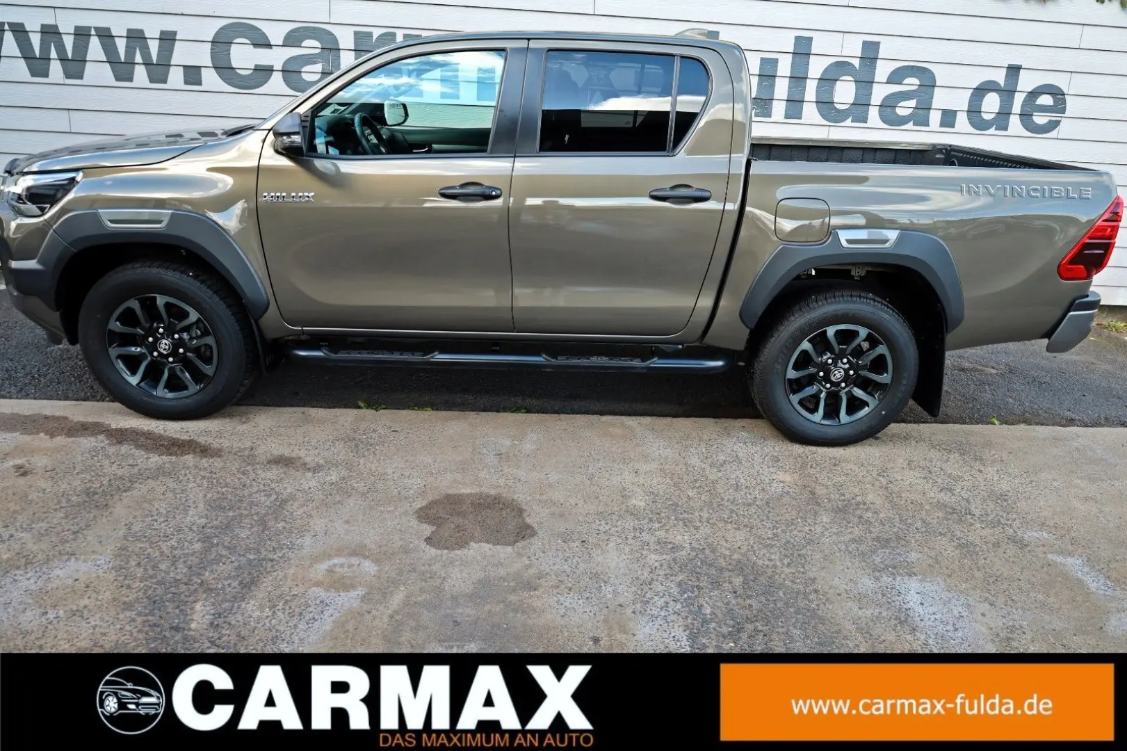Hilux 2.8 D-4D 4x4 Invincible DOKA Leder ACC AHK