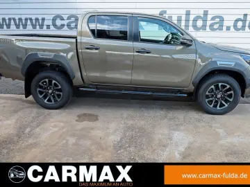 Hilux 2.8 D-4D 4x4 Invincible DOKA Leder ACC AHK